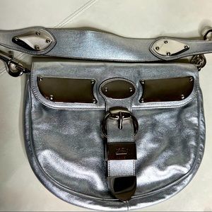 Authentic Gucci Metallic Silver leather Gucci Romy bag with Mirror detail.